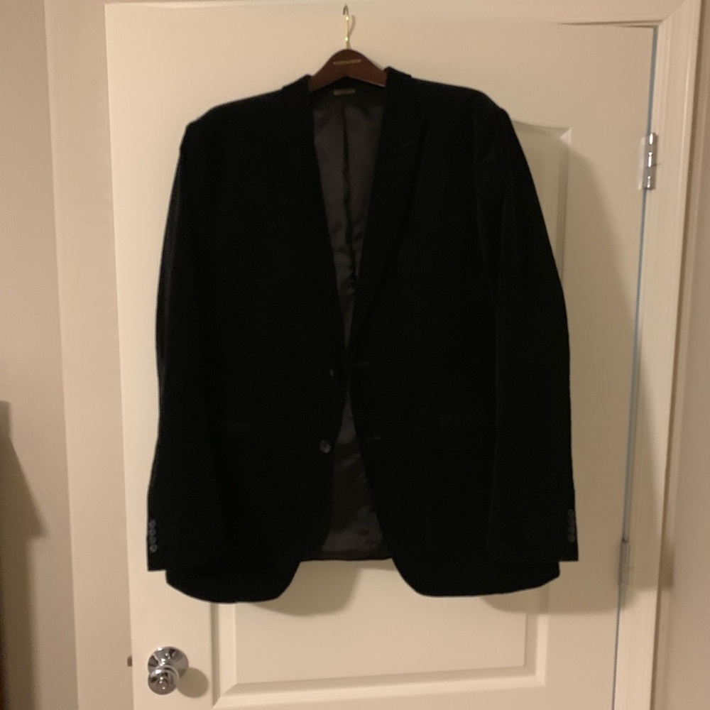 Men’s corduroy blazer.